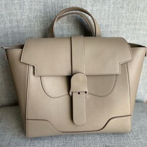 SENREVE MIDI MAESTRA: PEBBLED LEATHER IN COLOR SAND